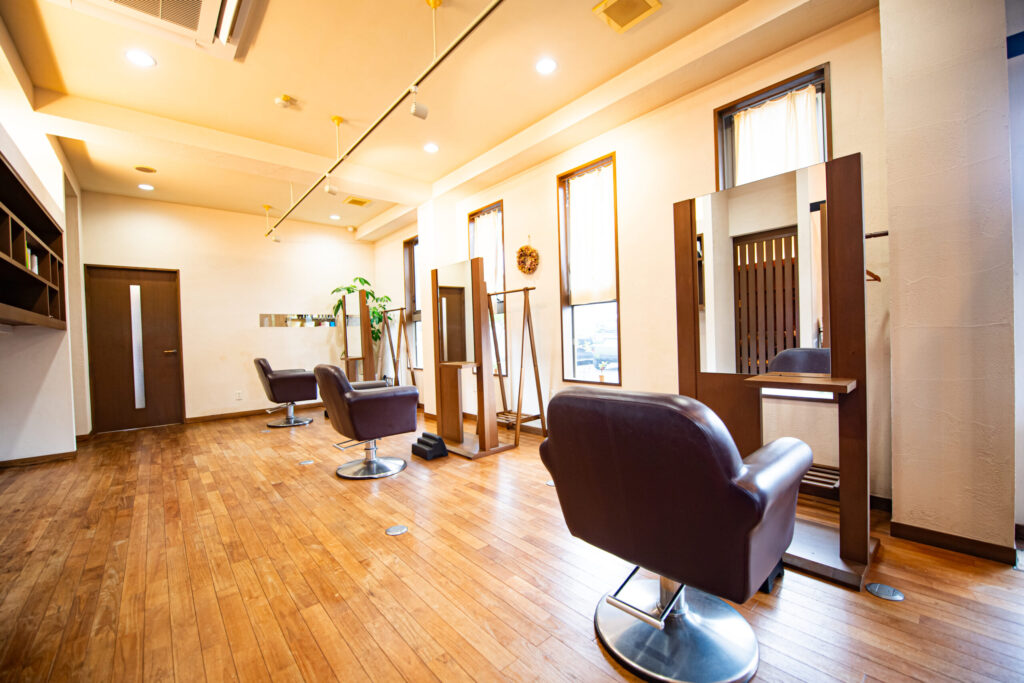 松山市山西駅美容室・美容院・ヘアサロン｜アルクール